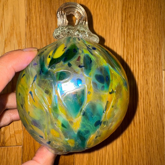 Handblown glass ornament/sun catcher w/hook to hang. Never displayed. - Picture 2 of 7